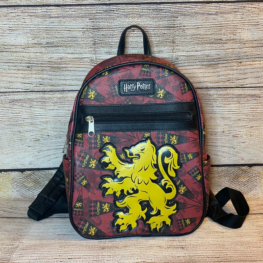 Loungefly Harry Potter Gryffindor Backpack NWOT